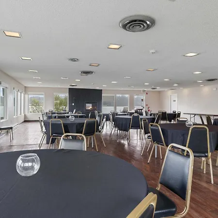 Waldport Bayfront Hotel & Restaurant-2
